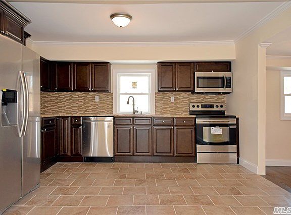 2nd image of 41 Kobb Blvd