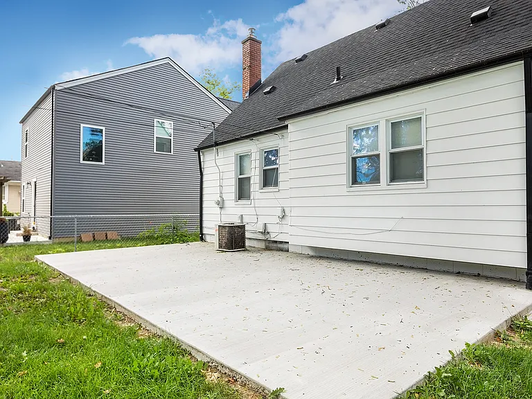 3340 Edgeworth St — Photo 27