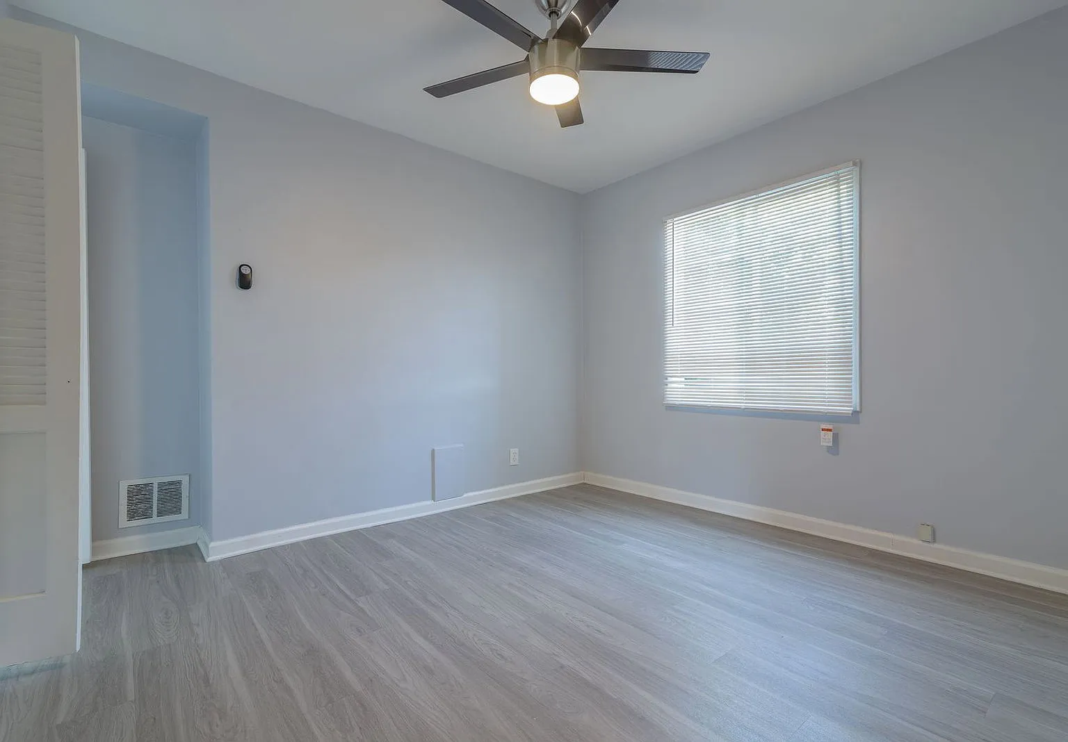 1 bed, 1.0 bath, 700 sqft, $1,592 — Photo 4