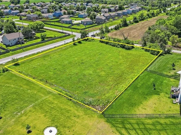 S Harper Rd, Peculiar, MO 64078