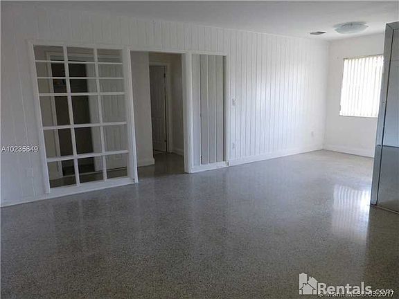 4th image of 1070 92nd St APT 4