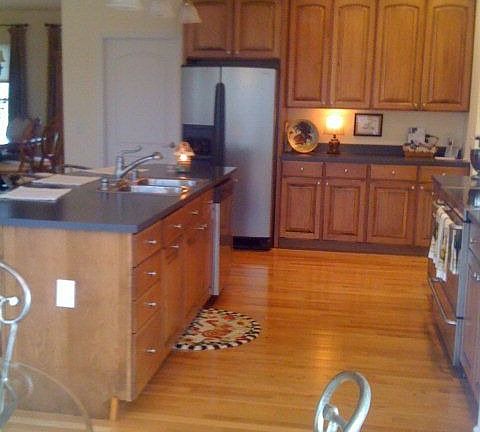 2nd image of 3082 Pickett Ln