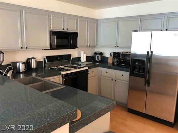 4th image of 8986 Via Vista Cir