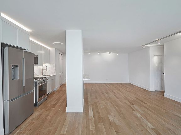 4th image of 345 E 81st St APT 14B