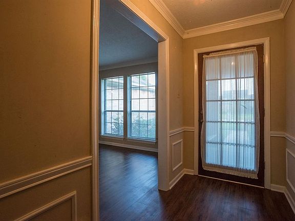 3rd image of 7080 Shanahan Dr