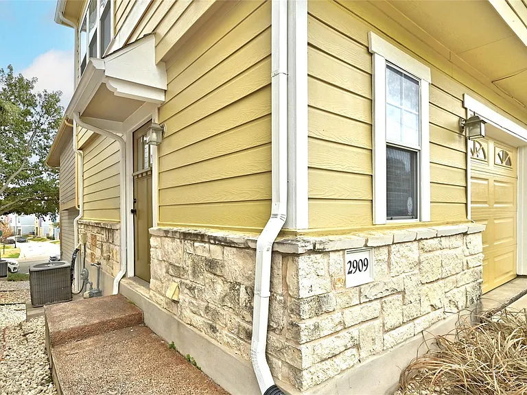 2909 Saville Loop #10C — Photo 19