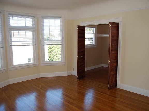 2nd image of 101 Carmel St