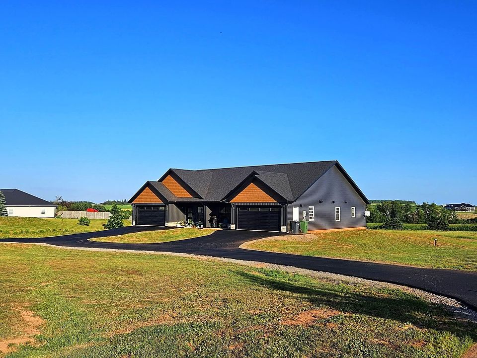 1st image of 7 Maples Ln #5