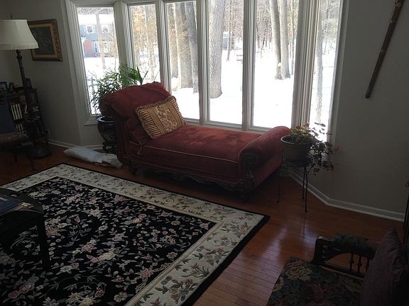 2nd image of 84 Echo Hills Dr