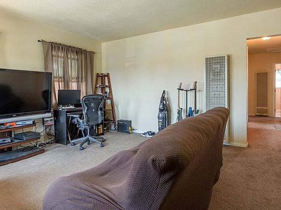 4th image of 4201 Drucker Ave