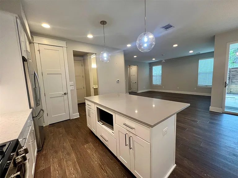 6515 Davis Ln #10 — Photo 7