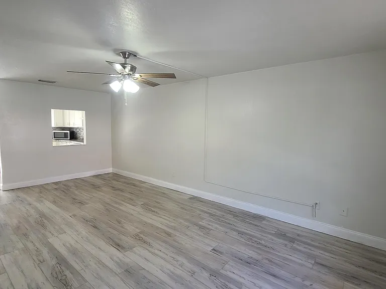 980 Canal View Blvd #I3 — Photo 5