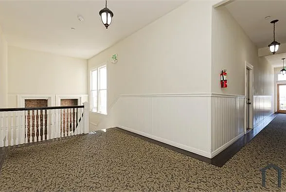 337 Georgia St #202 — Photo 18