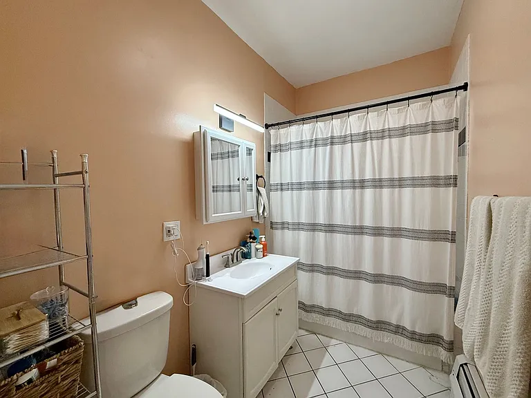 47 Chicago Ave — Photo 15