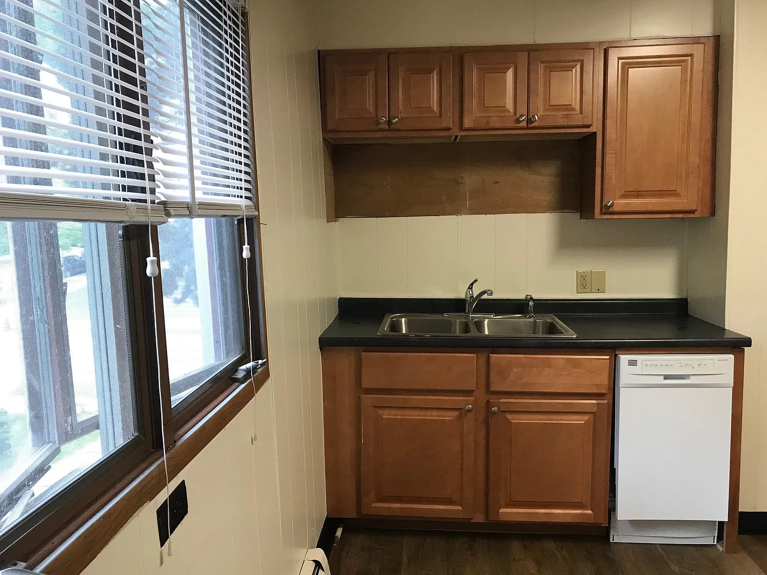 2 bed, $2,200 — Photo 4