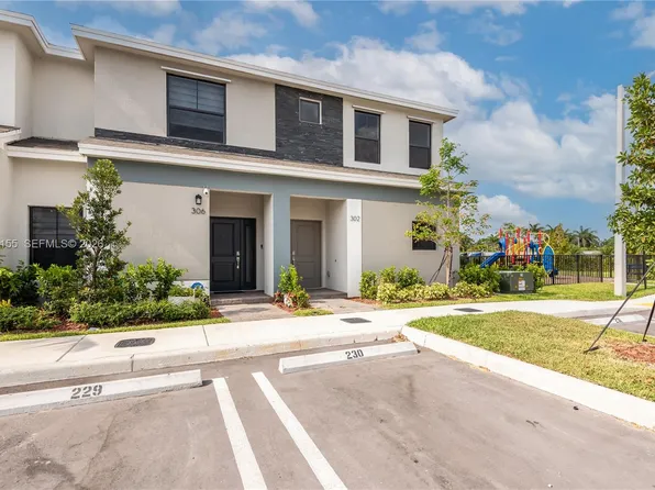 302 NE 1st Dr #302, Homestead, FL 33034