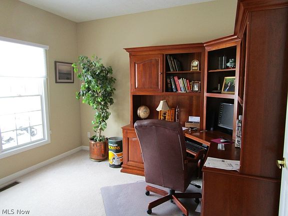 4th image of 21611 Fairfield Pl