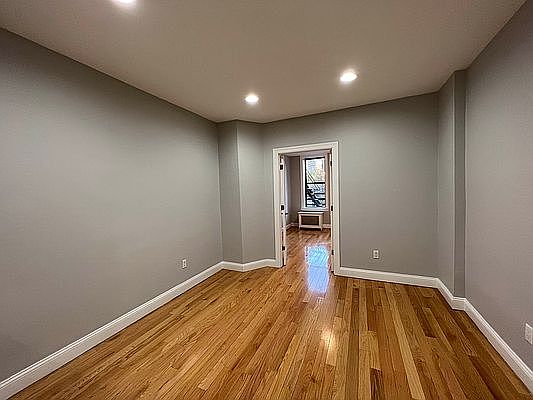5th image of 239 9th Ave APT 1A