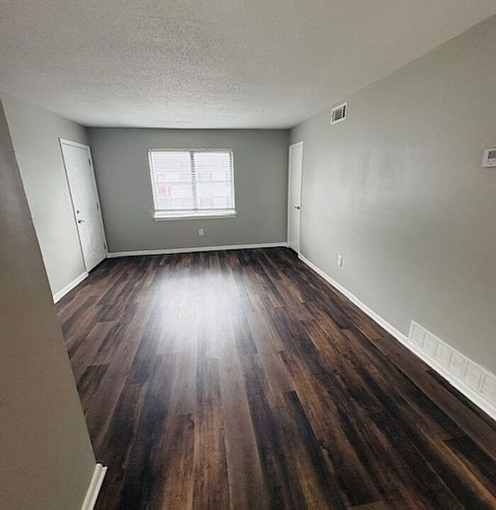 2nd image of 9455 Goodman Rd #B3