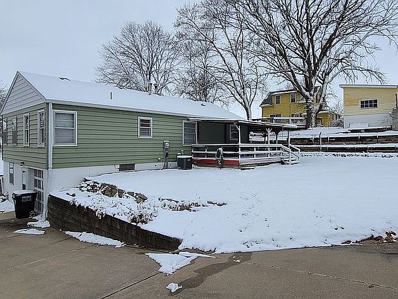 2nd image of 714 Avenue G