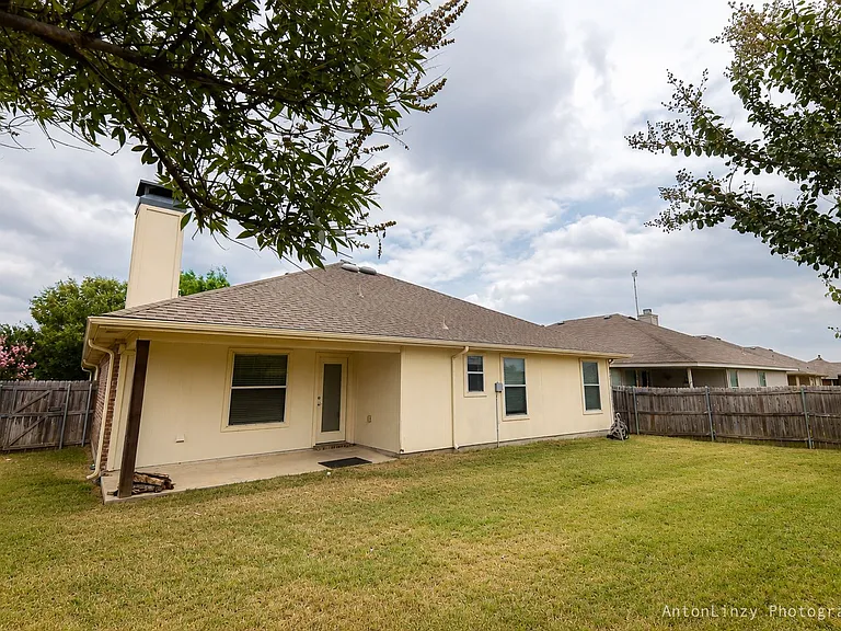 701 Orchid Blvd — Photo 16
