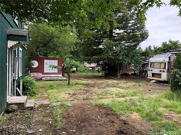 5th image of 6630 52nd Ave W
