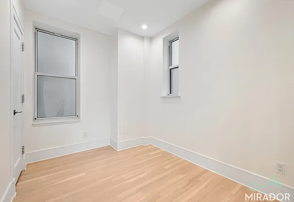 Rented by Mirador Real Estate | media 50