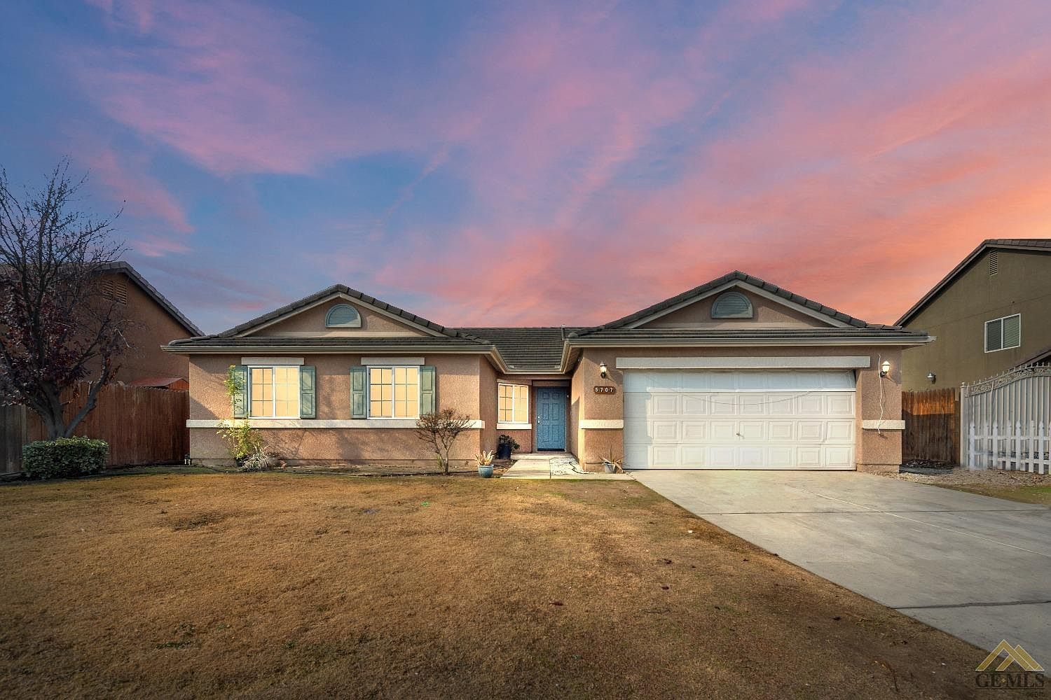 GREYSON フーディ 5707 Grayson Cv, San Antonio, TX 78253 | Zillow