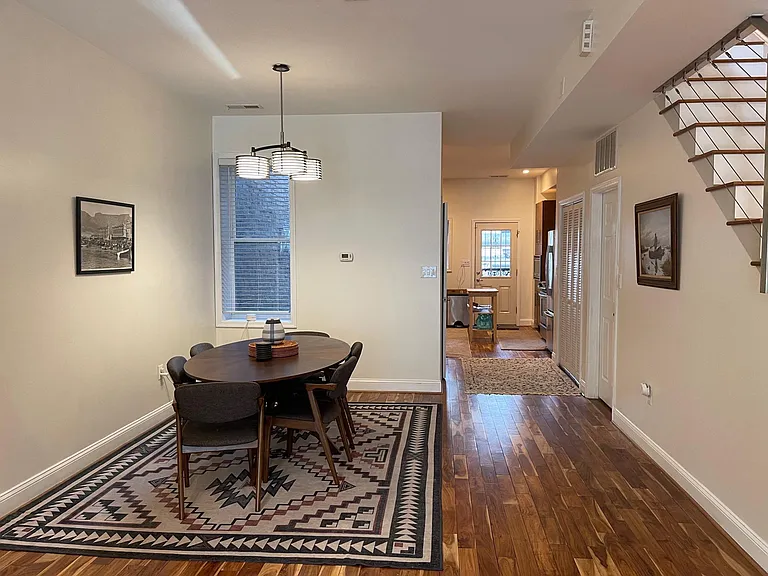 40 Q St NE #A — Photo 5