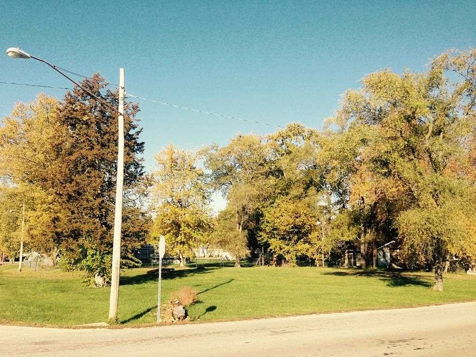 2nd image of 501 3rd St