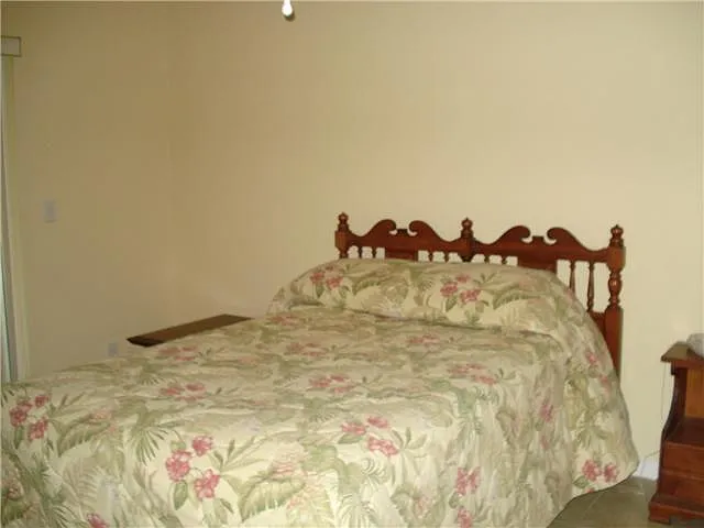 1141 Mulberry Pl — Photo 10