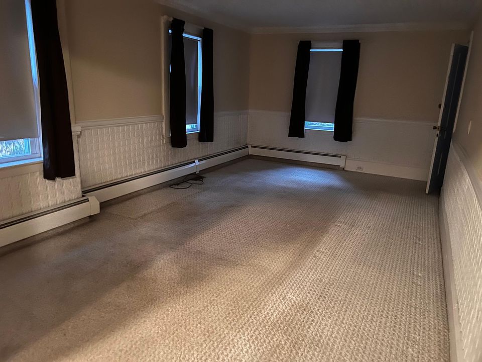 1st image of 184 Walpole St Floor 1