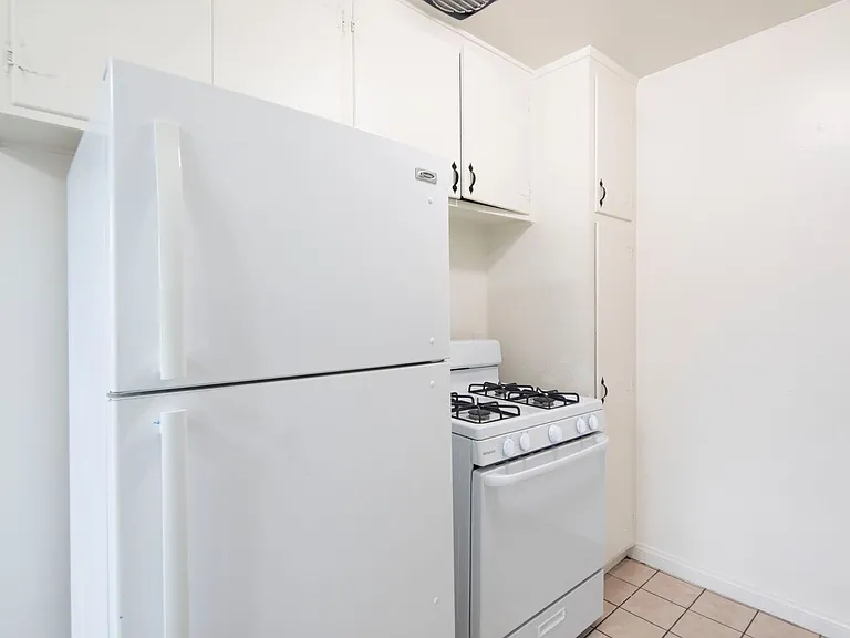 1st Month Free Limited Time Only Your New Home Awaits In El Cajon! — Photo 11
