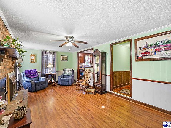 5th image of 3017 Barrineau Rd