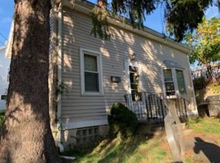 41 Danforth St, Fall River, MA 02720