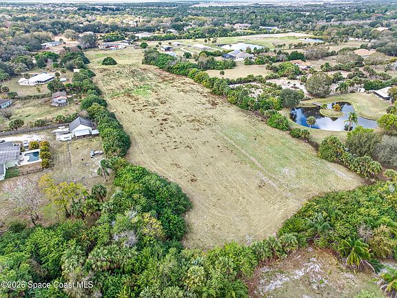 3rd image of 3825 Turtle Mound Rd