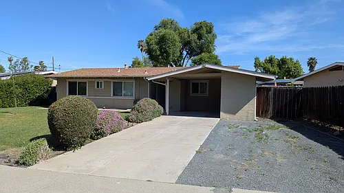 2118 Huron Dr Photo 1