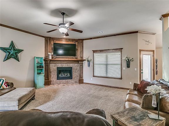 5th image of 12205 Chesterfield Ln