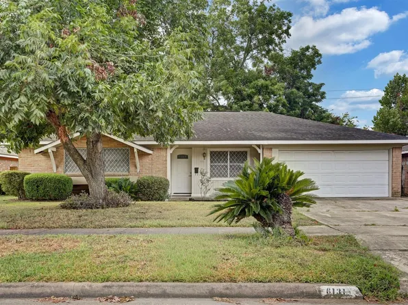 6131 Tiffany Dr, Houston, TX 77085