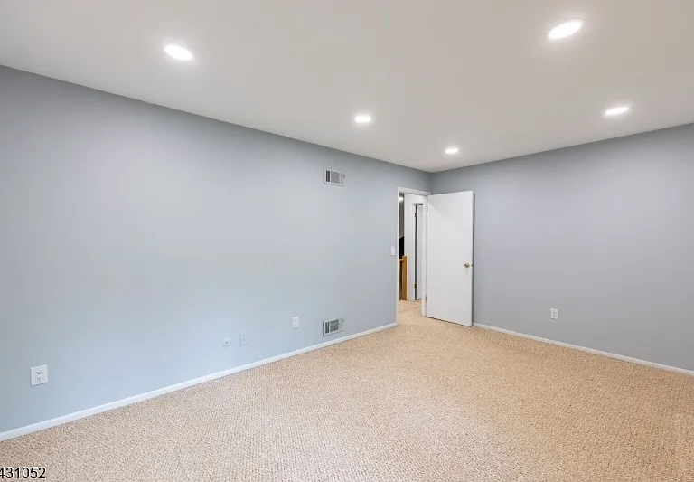 9 Wick Ln — Photo 20
