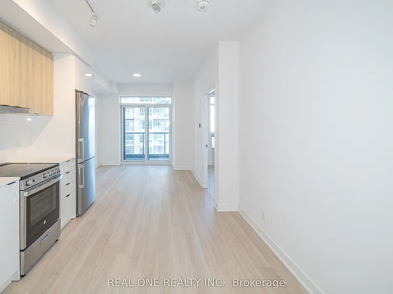 30 Upper Mall Way #1408 — Photo 6