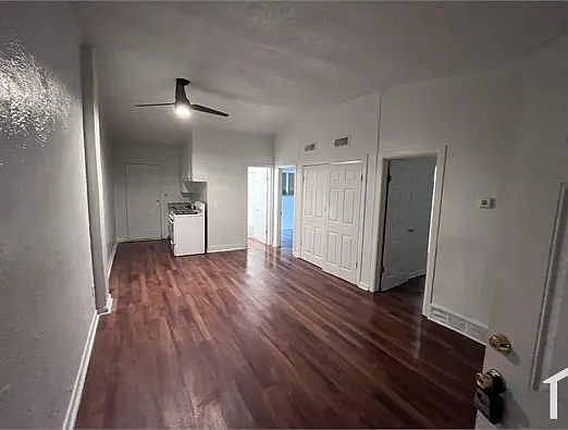 2241 Hiawatha Park Dr #C — Photo 5