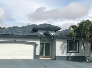 16631 SW 52nd Ln, Miami, FL 33185