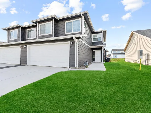 2734 Amelia Ln, Salina, KS 67401