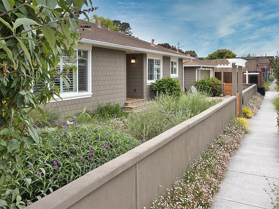 4th image of 740 Miramontes St