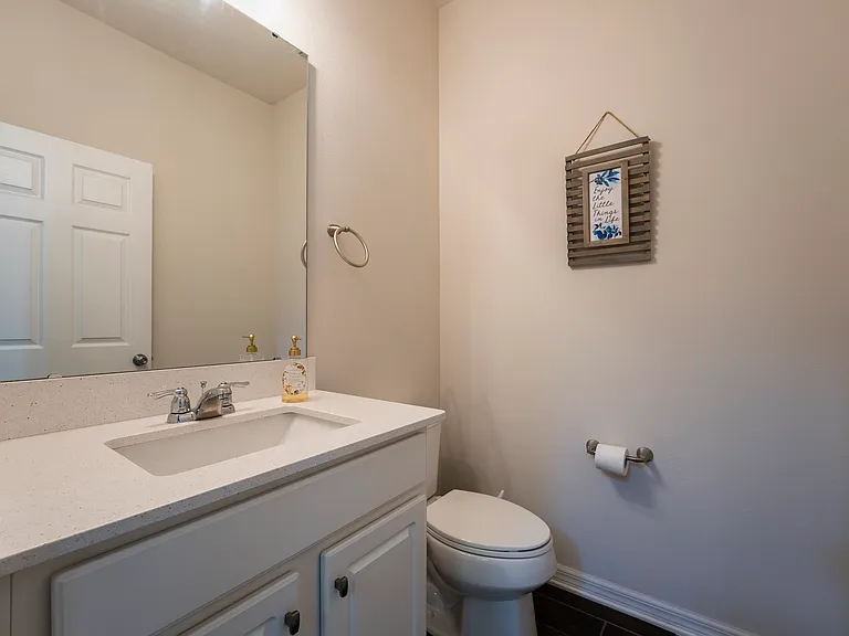 8100 Summerlake Groves St — Photo 4