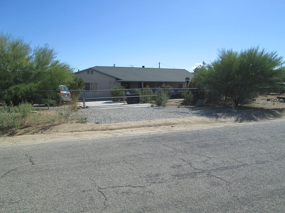 1st image of 58697 Sunflower Dr