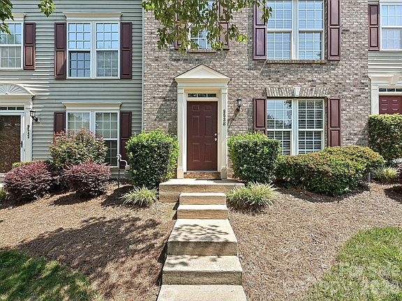 2nd image of 9538 Blossom Hill Dr