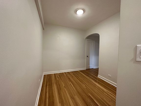 3rd image of 40 Shore Blvd #1H