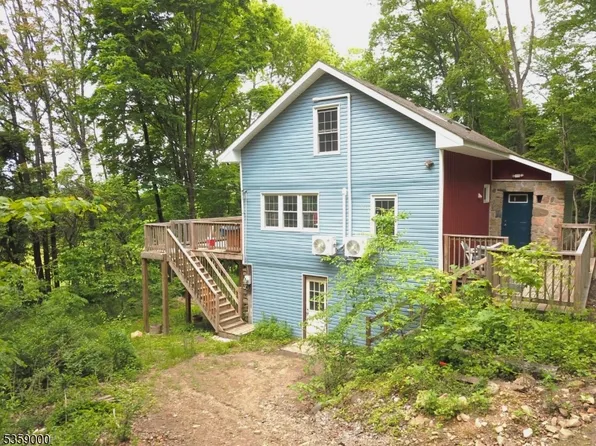 1 Dunay Rd, Vernon Twp., NJ 07462